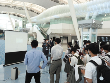 空港見学プログラムの実施